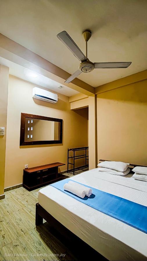 Jay'S Avenue Hotell Udawalawe Exteriör bild