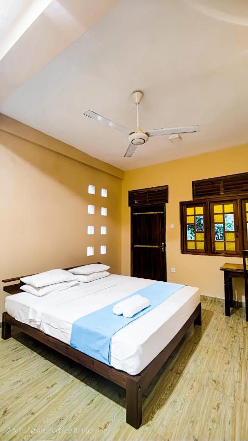 Jay'S Avenue Hotell Udawalawe Exteriör bild
