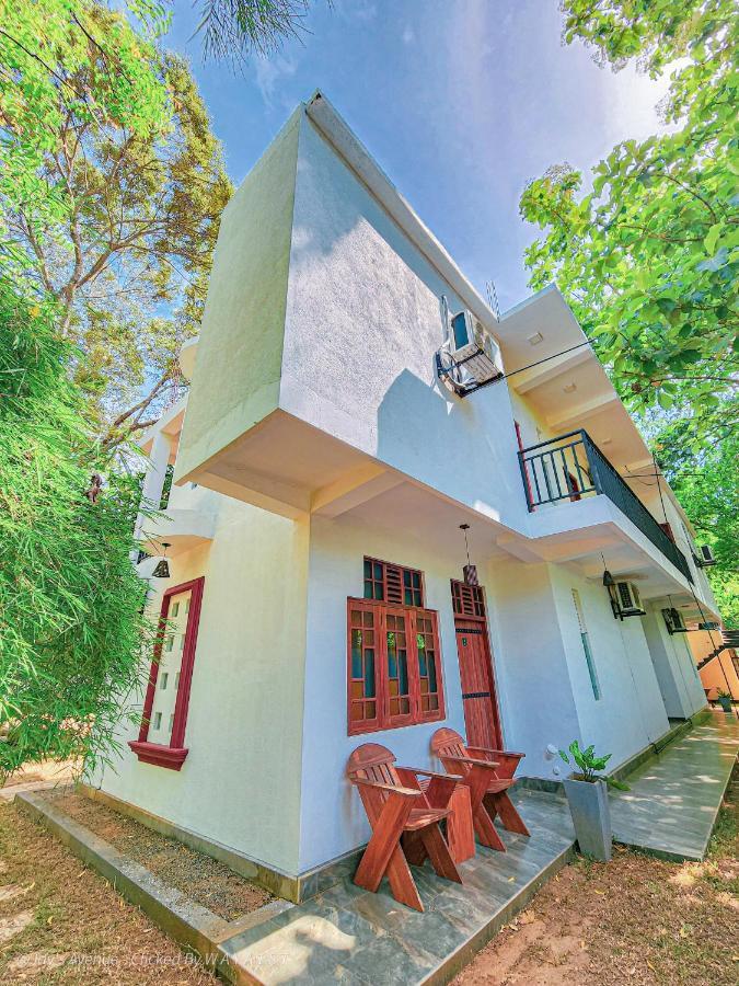 Jay'S Avenue Hotell Udawalawe Exteriör bild