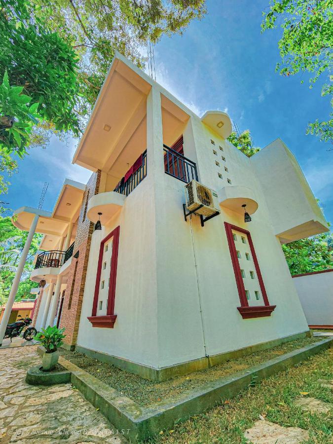 Jay'S Avenue Hotell Udawalawe Exteriör bild