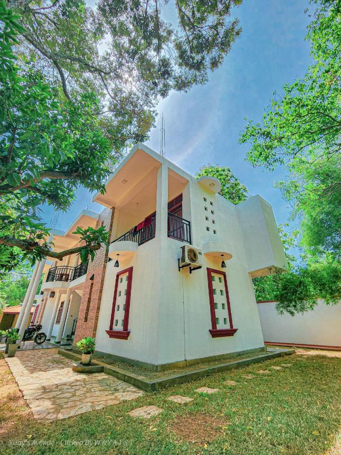 Jay'S Avenue Hotell Udawalawe Exteriör bild
