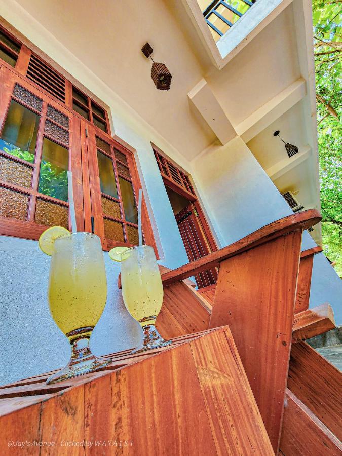 Jay'S Avenue Hotell Udawalawe Exteriör bild